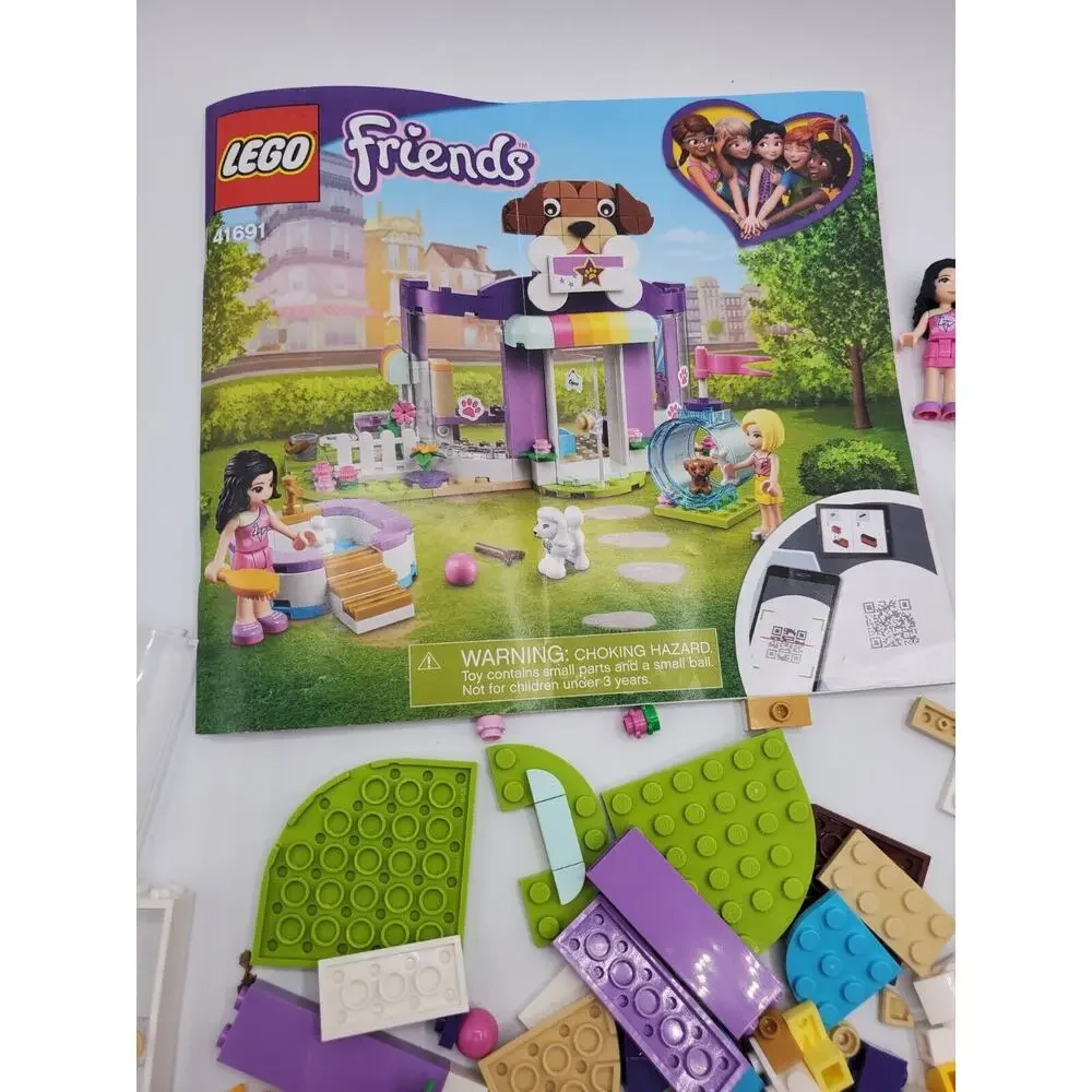 LEGO Friends Doggy Day Care #41691 with manual Incomplete
